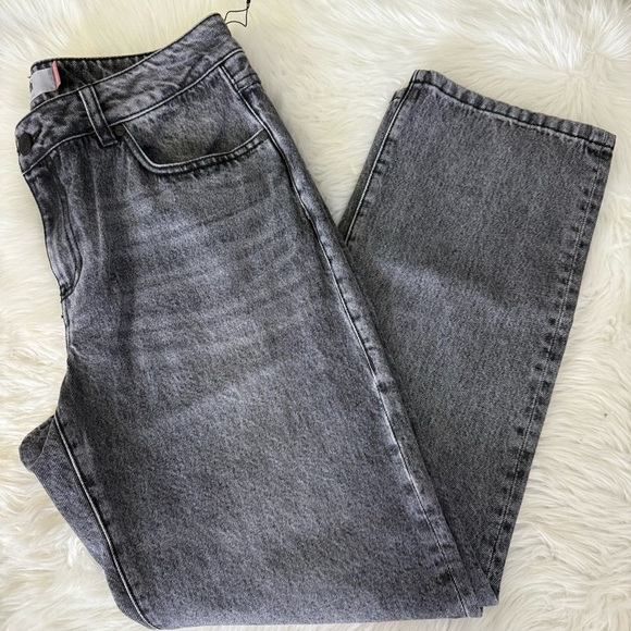 Cabi 100% BF Boyfriend Relaxed Women's Gray Jeans Size 6 NWOT - Picture 2 of 8